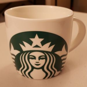 Starbucks 14fl oz White w/green Logo